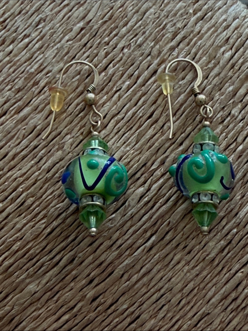 Gorgeous handmade beads glass earrings gold posts